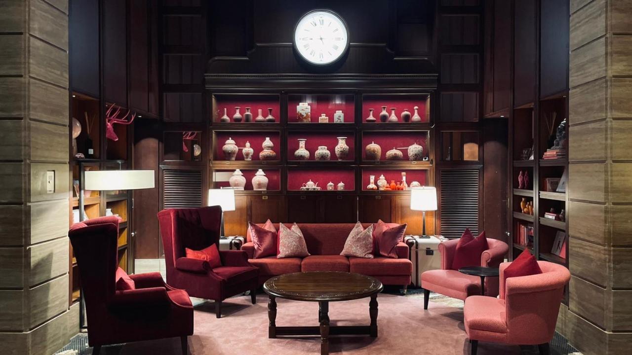 فندق أورينتال كوبه المظهر الخارجي الصورة The Library at The St. Regis Hong Kong