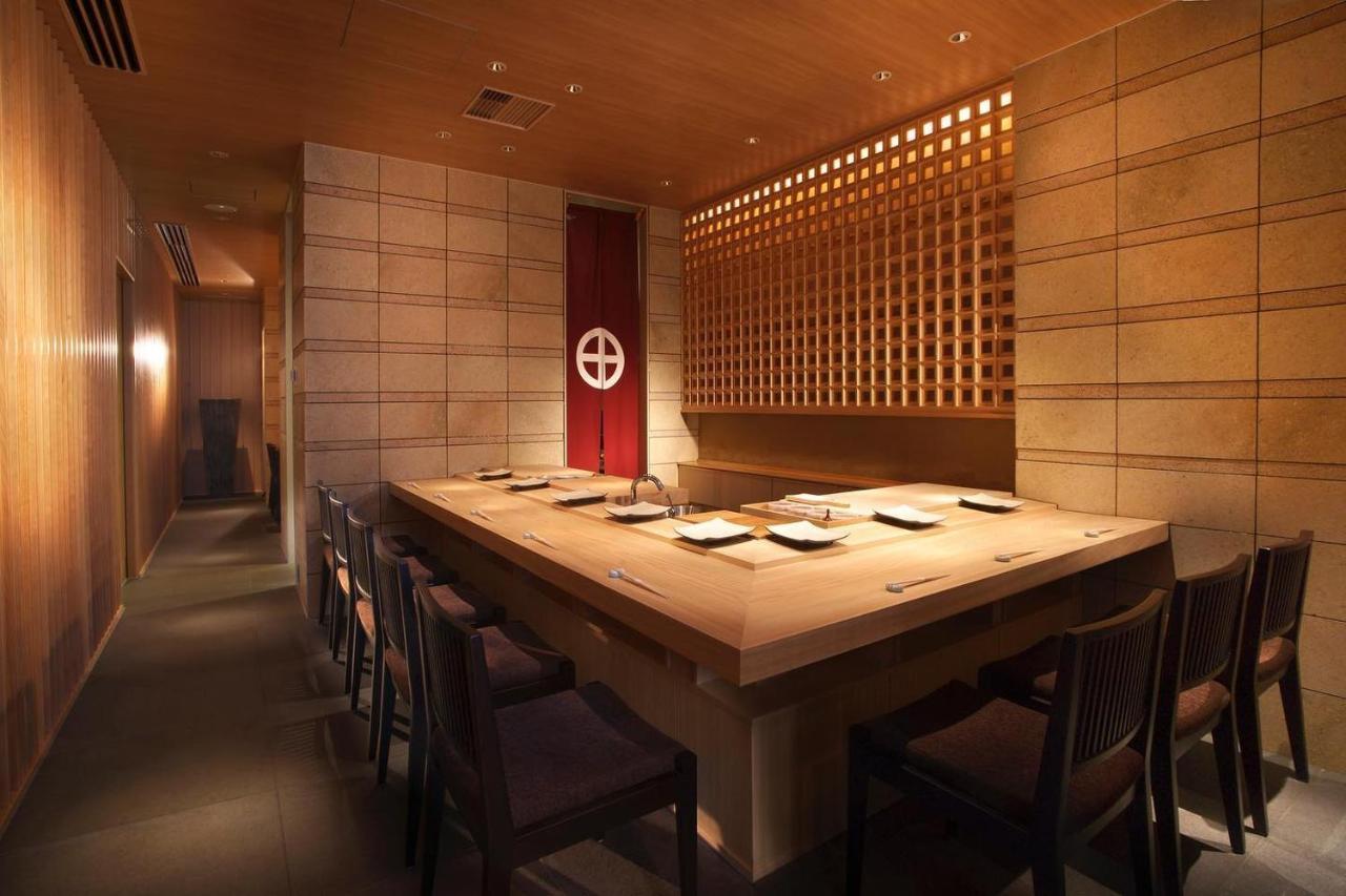 فندق أورينتال كوبه المظهر الخارجي الصورة Interior of a restaurant